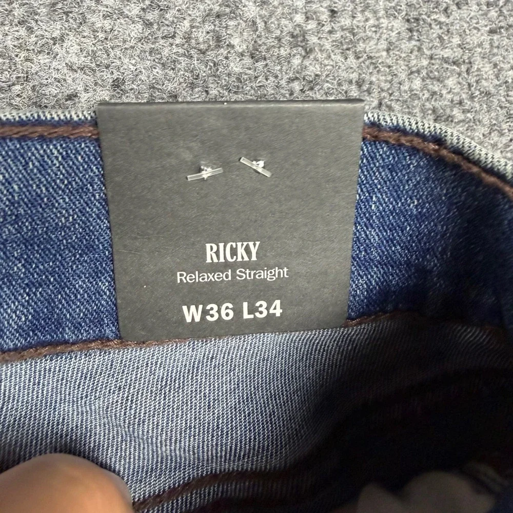 True Religion Ricky Relaxed Straight Jeans Medium Blue Comet Wash 36x34 700997